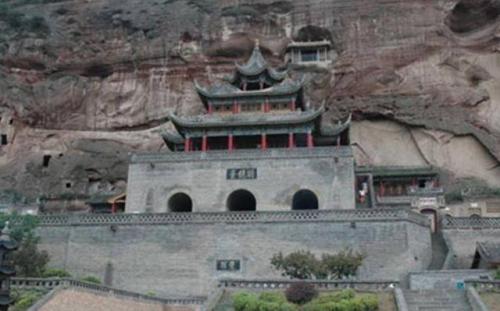 青海省西宁香火最旺的十大寺庙，这间拜了都说灵