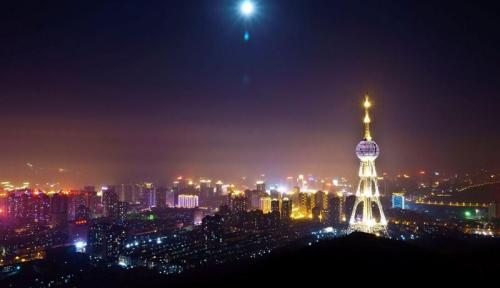 青海省会西宁：世界高海拔城市之一