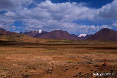 青藏高原上的咸水湖，秘境深处的天空之湖，周围河流都是雪山融水