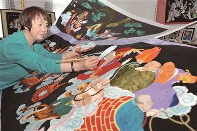 堆绣——碎布上的浮雕艺术