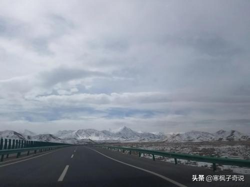 青入川出自驾西藏行程第二日：茶卡盐湖至格尔木