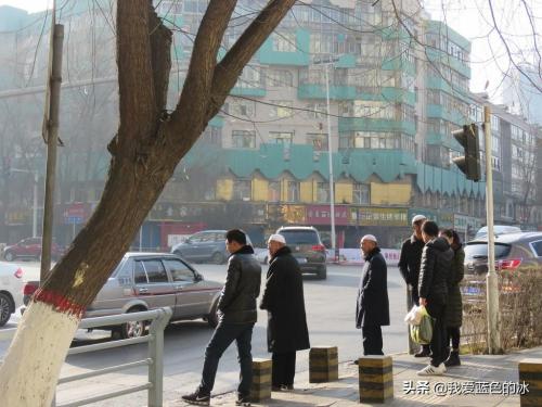 在西宁逛大街，这是一座挺有烟火气的城市